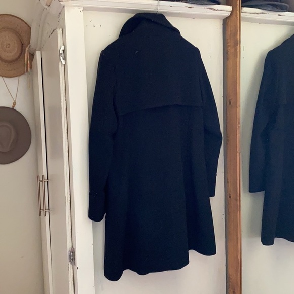 Trina Turk - Picture 4 of 7